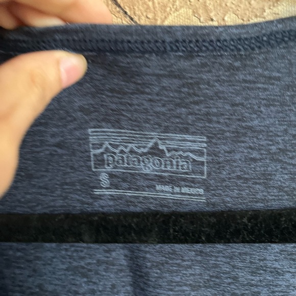 Patagonia Knot Neckline Stretchy Dress size small - Picture 3 of 7